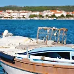 Nyaraló Front In Kalebova Luka