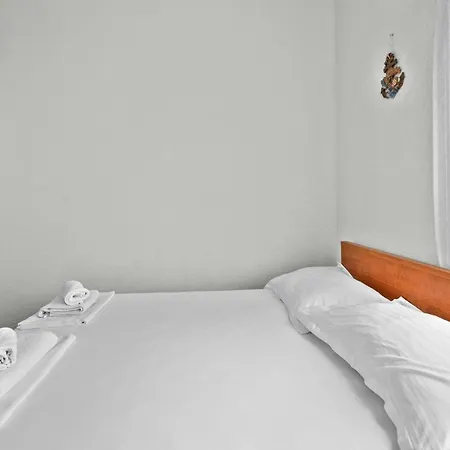 Awesome In Kalebova Luka Дом отдыха