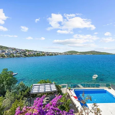 Cozy In Kalebova Luka With Kitchen Holiday home Razanj