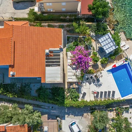 Front In Kalebova Luka Casa vacanze Ražanj