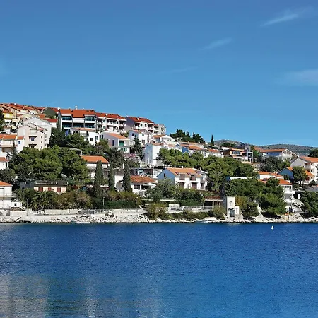 Cozy In Kalebova Luka With Kitchen Holiday home *