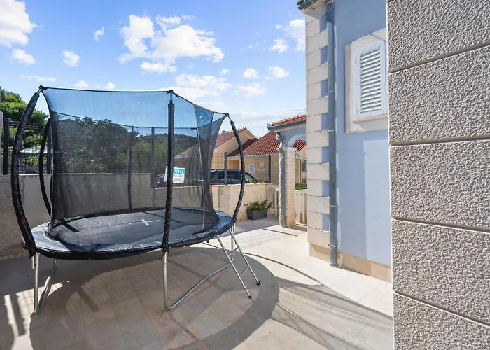 Awesome In Kalebova Luka *