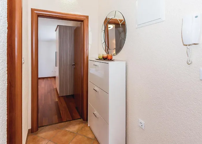 Awesome In Kalebova Luka Holiday home *